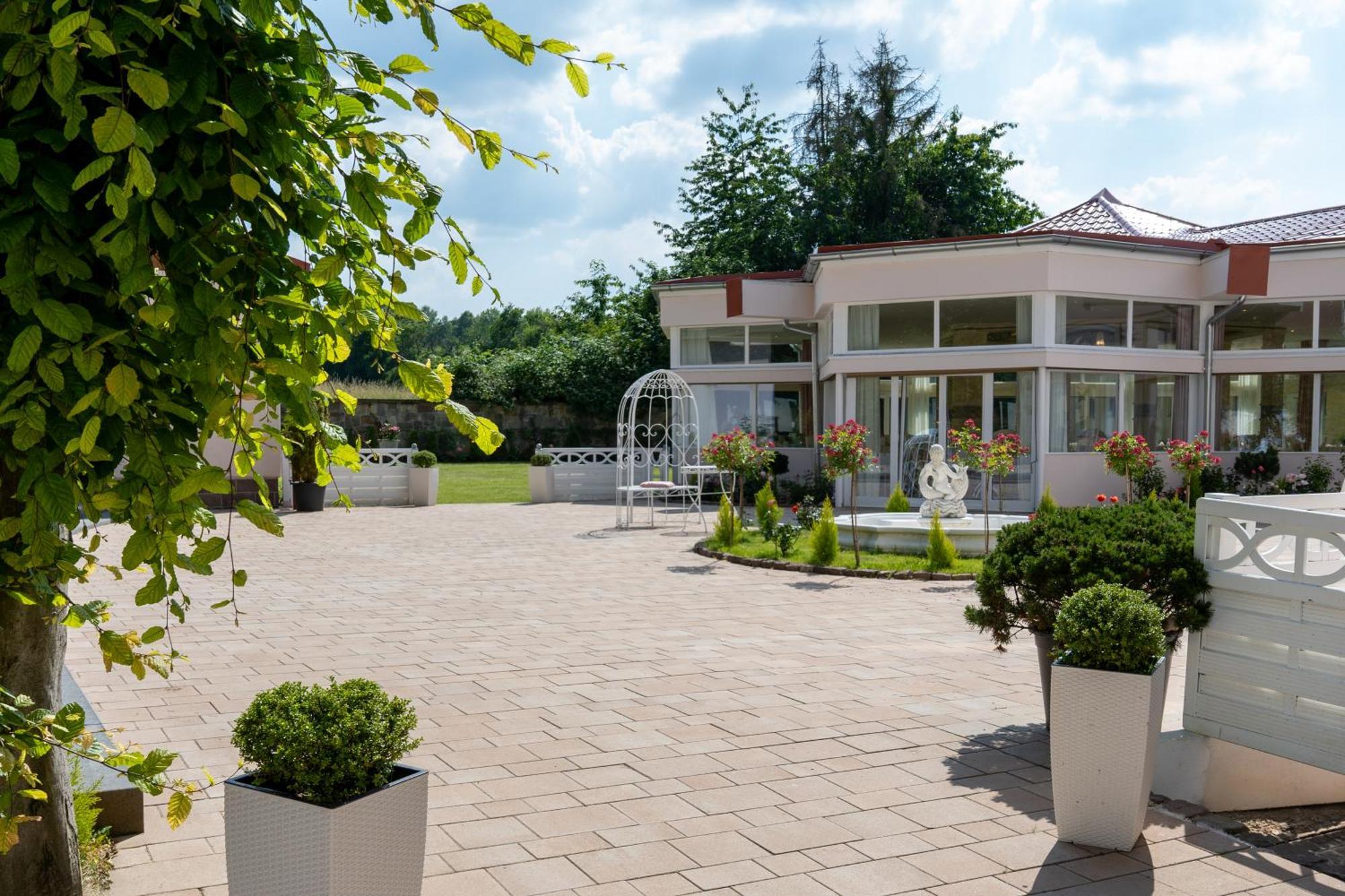 Schlosshotel Wilhelmsthal Calden 외부 사진