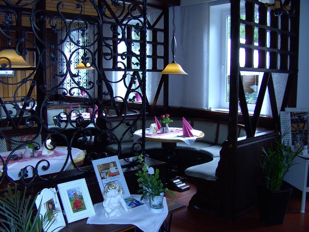 Schlosshotel Wilhelmsthal Calden 객실 사진